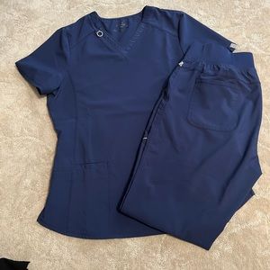 Cherokee Infinity Jogger Scrub Set